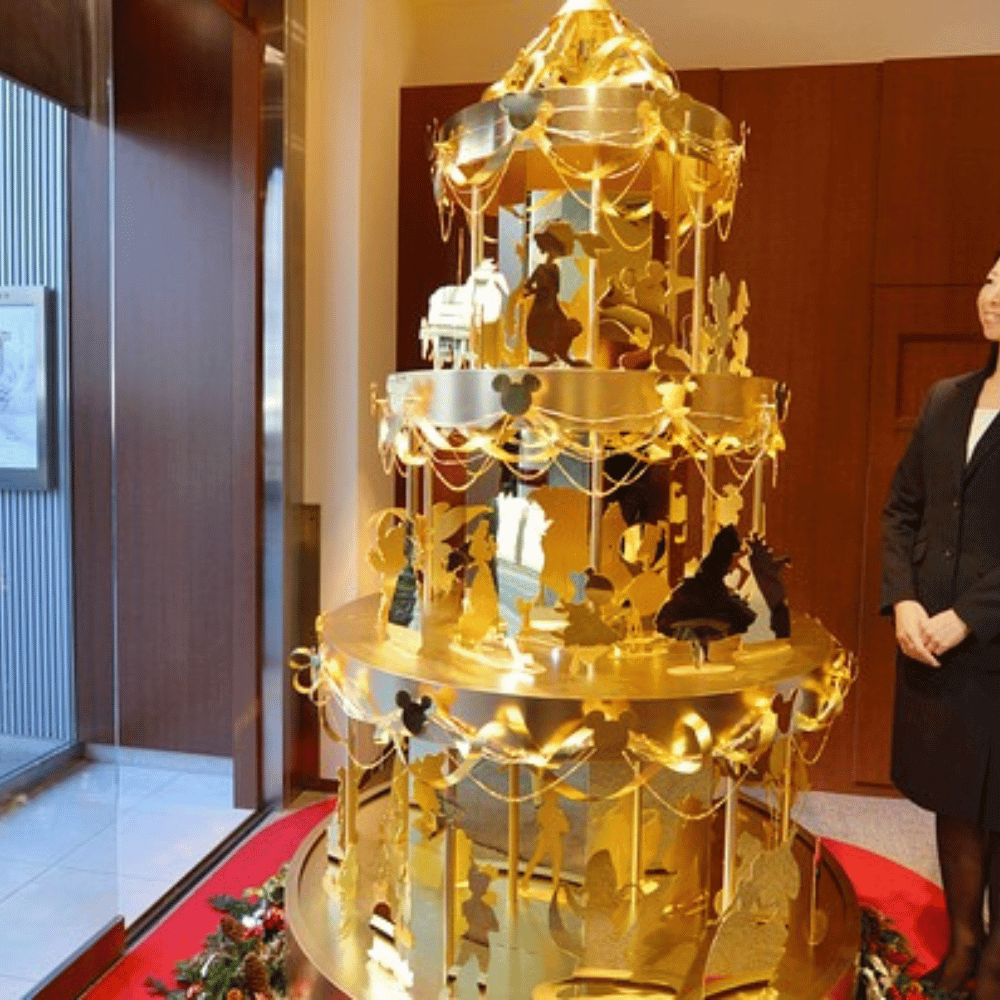 solid gold Christmas tree