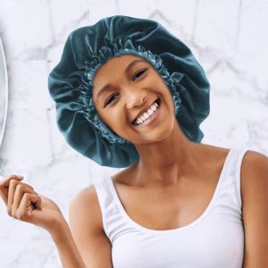 Person wearing an Edoneery Stone Silk Bonnet