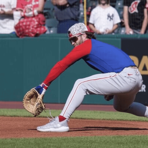 First baseman stretching to field a throw