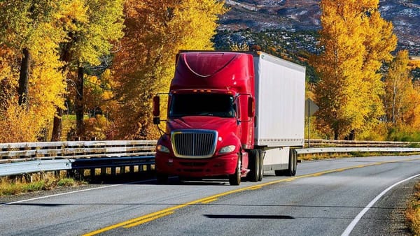 What is the Best Dash Cam for a Semi Truck? Unveiling the Top Dash Cam Features